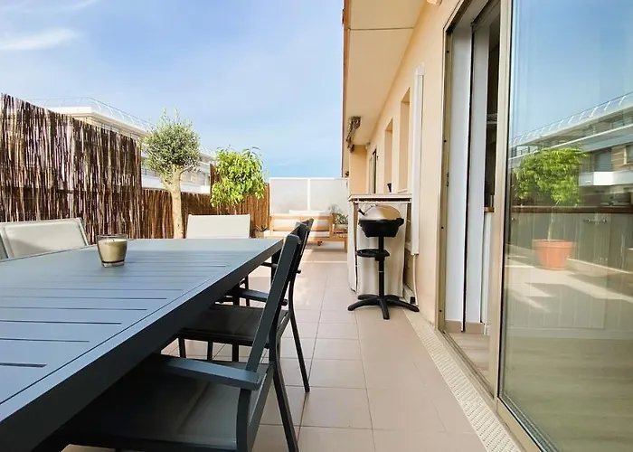 T2 Bricka La Terrasse De La Plage, Moderne, Equipe, Lumineux Antibes